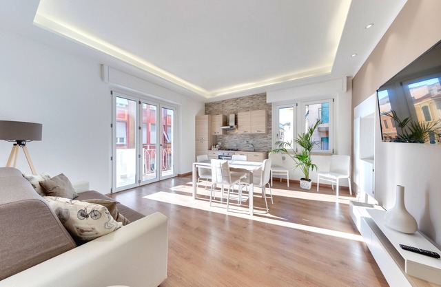 [Ariston-Cycle] CENTER House with Balcony ☆