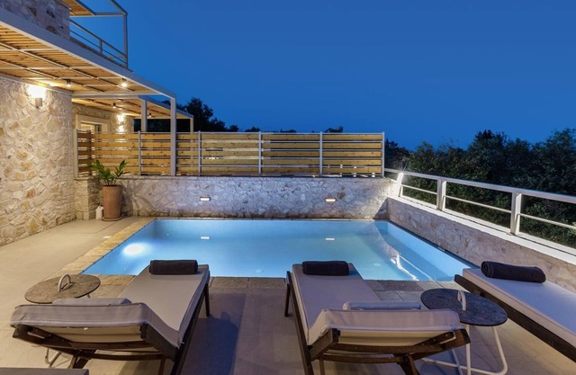 Armonia II Villa - Three Bedroom Villa, Sleeps 6