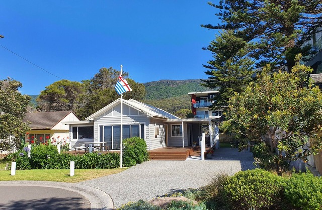 Arriba Beachfront Cottage