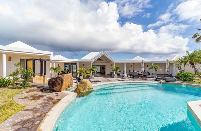 Arrow Marine Luxury villa