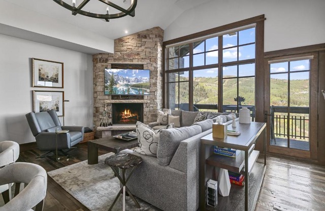 Arrowleaf Lodge at Deer Valley Resort - Two Bedroom Residence #405 condo