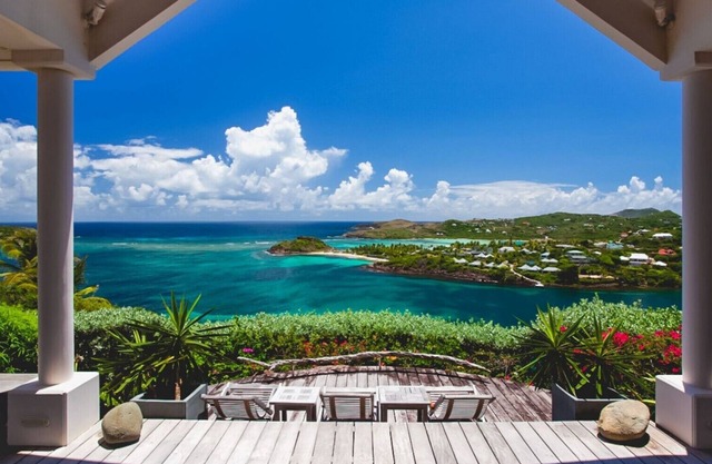 Arrowmarine - A luxury 3 bedroom villa located in the private estate of Montjean