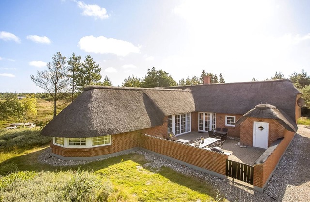 "Artan" - 2.6km from the sea by Interhome