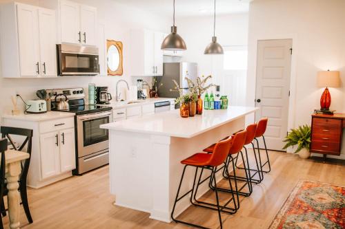 Artist Retreat - Near Downtown, Stadium, Campus