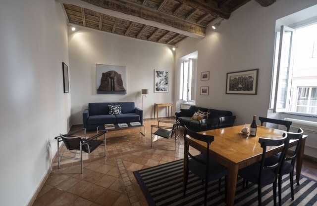 Artsy and Elegant Apartment near Pantheon