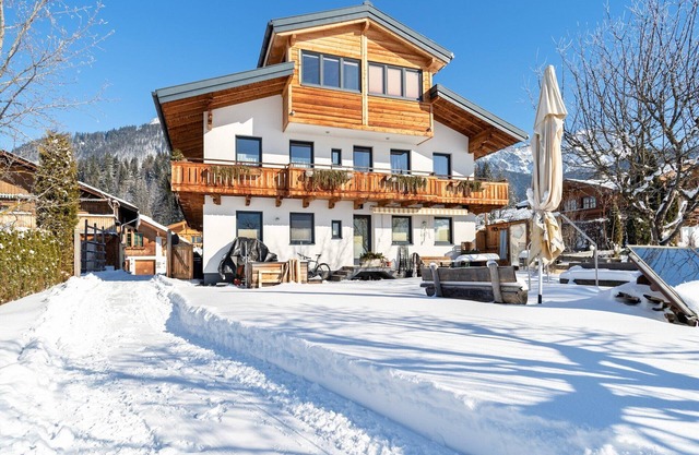 Apartment in Saalfelden near Ski Slopes