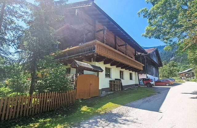 Beautiful apartment for 6 people with WIFI, TV, balcony and pets allowed