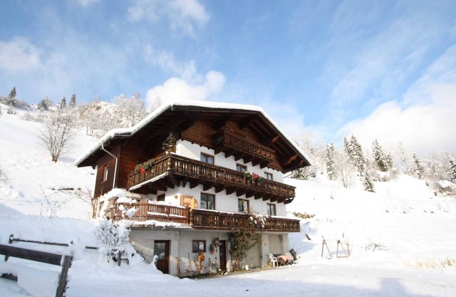 Chalet in Sankt Johann near Ski Lift