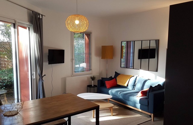 "At the edge of Angers" T1 bis residence with terrace