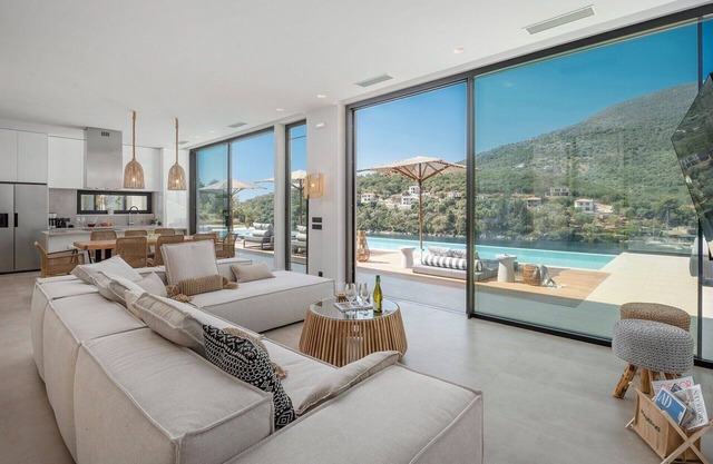 Atlas - Four Bedroom Villa, Sleeps 8