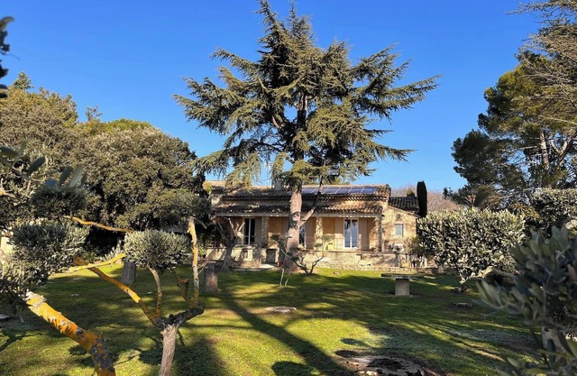 Au Cœur du Luberon, "l'atelier de La Baronnie" Charme Absolu à 4km de Gordes