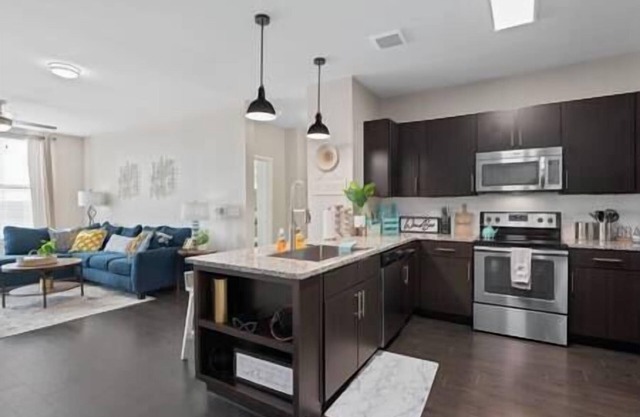 Austin's Serene Views w/Large Balcony*Pool