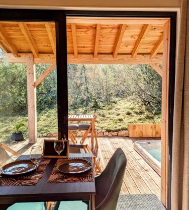 Aux Trois Chênes Lodges Spas