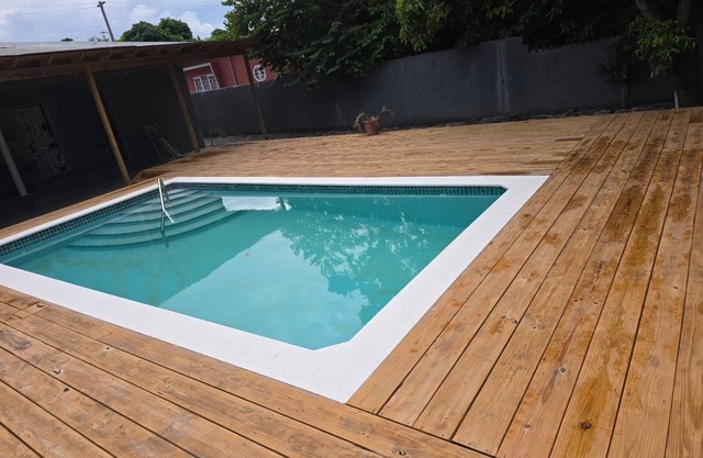 Ava’s Luxury Suite 2BR -Pool