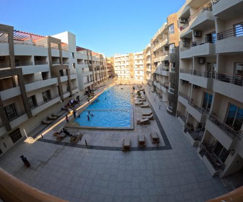 avenue compound