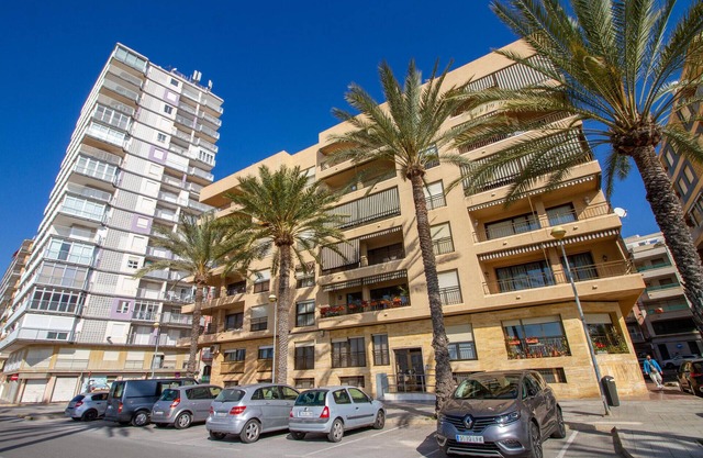 Awesome apartment in Santa Pola