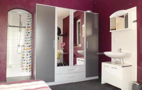 Awesome Apartment In Medebach With Wifi