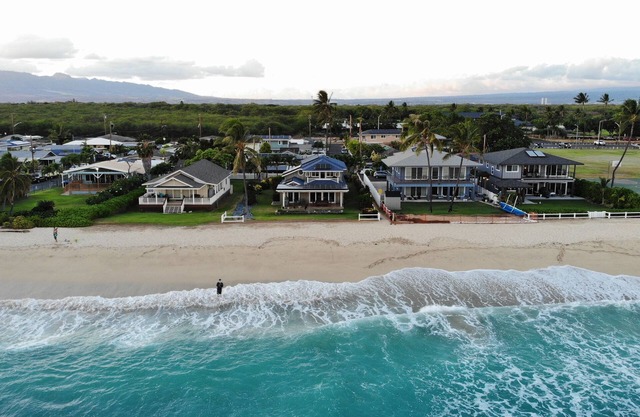 Awesome Beach Yard! Click "Contact Us" button to discuss your Dates & Pricing.