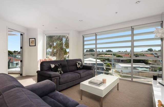 Awesome Downtown Location - Park & Walk