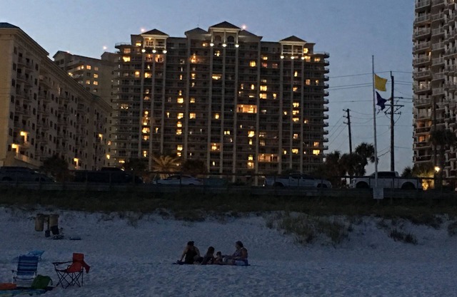 AWESOME GULF AND BEACH VIEWS! Gorgeous 3 BR/2BA Unit, Large Balcony