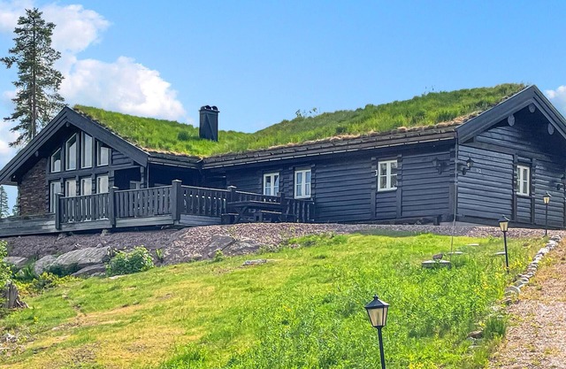 Awesome home in østby