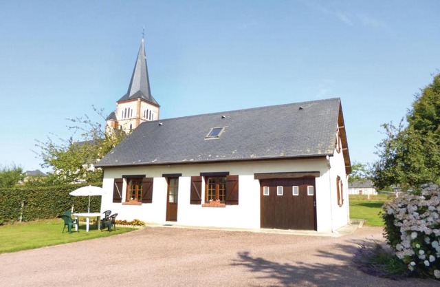 Awesome home in Bermonville with 4 Bedrooms and WiFi