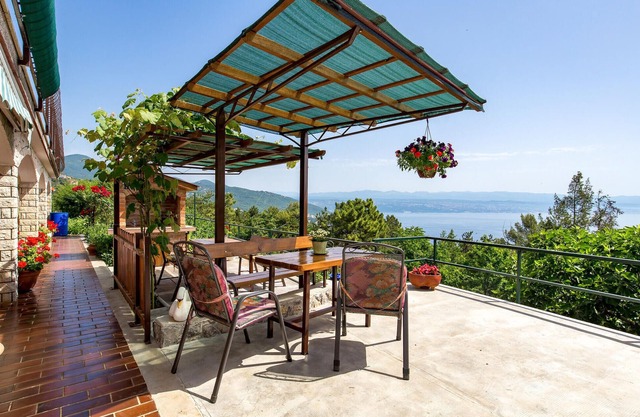 Awesome home in Lovran