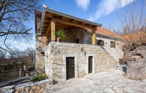 Awesome Home In Obrovac Sinjski