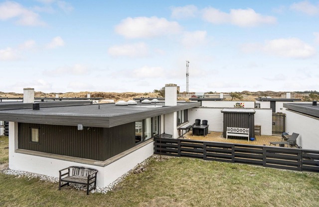 Awesome home in Pandrup with WiFi