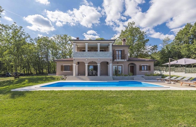 Awesome home in Pazin