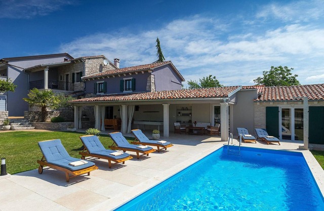 Awesome home in Pazin