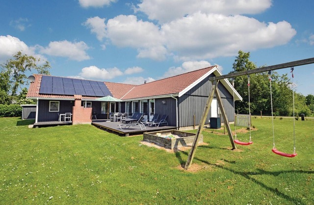 Awesome home in Væggerløse with sauna