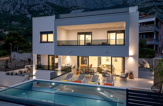Awesome home in Veliko Brdo with WiFi