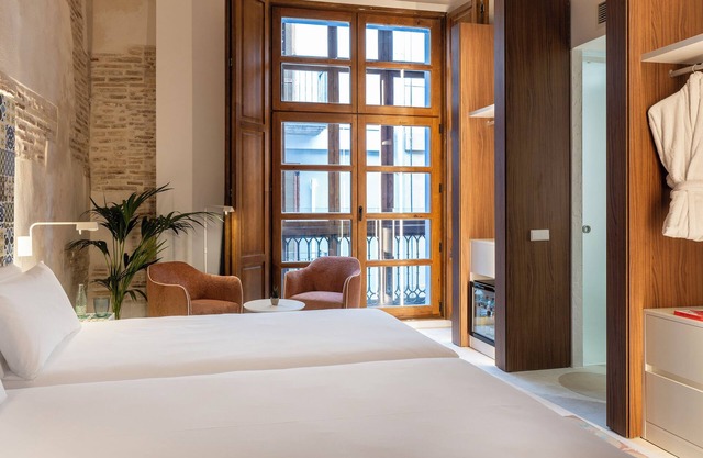 Axel Hotel Valencia – Adults Only