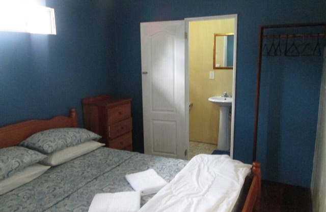 Axios Caye Caulker 1Bdrm Condo A/C Kitchen Wifi