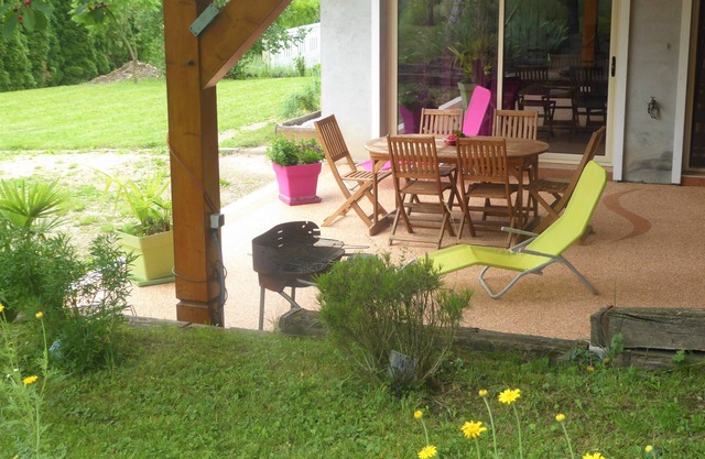 Ayse: Cottage with garden 'La Casetta' between Chamonix Geneve Annecy
