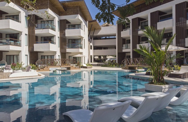 Azura Beach Resort - All Inclusive - Adults Only