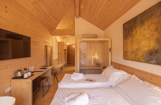 B&B GIALLO - Doronico Wellness Room
