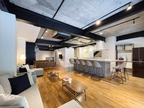 b hotel Kaniwasou 101 1BR good for 10PPL in the scenic Island of Miyajima