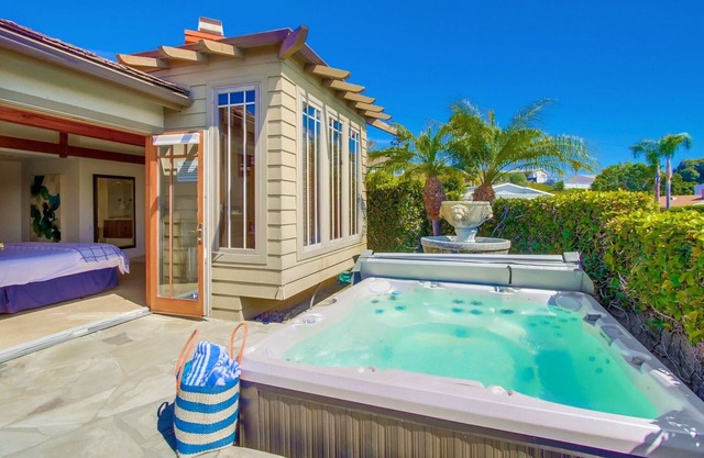 B5353 Hillside Hideaway