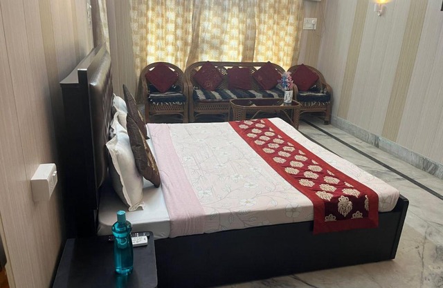 Baba Paying Guest House
