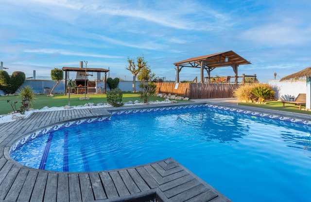 Bahama Breeze by Fidalsa