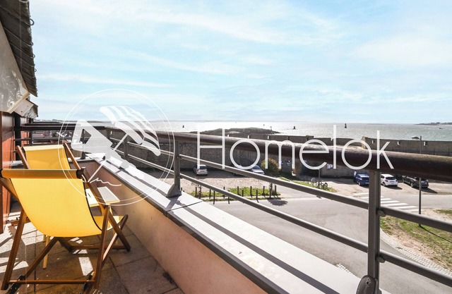 Balcon ensoleillé et confort moderne – T3 vue mer