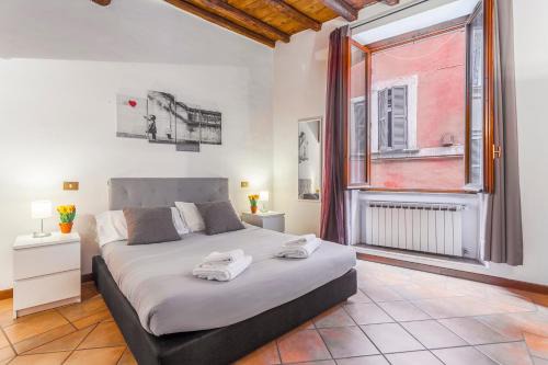 Balestrari Palace close to Campo dei Fiori Piazza Navona Piazza Venezia