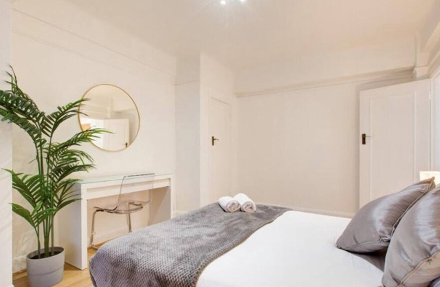 Balham Apartment Sleeps 4 Free Wifi, Amazing Location Near Tube Station