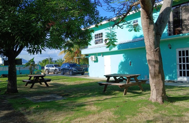 Bamboleo Inn Belize