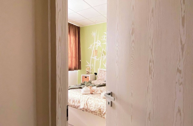 Bamboo 2 - One Bedroom House, Sleeps 2