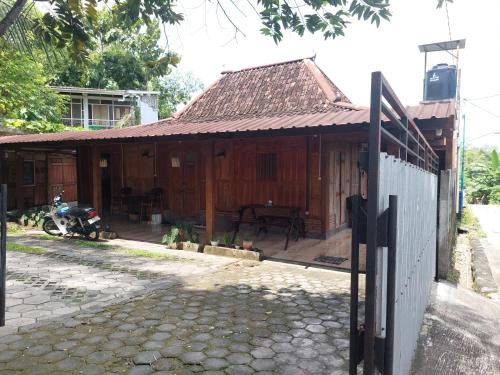 Banyu Kasongan Homestay