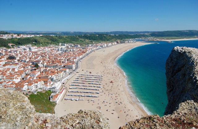 Barrel - Apartment in complex with 2 pools, partial sea views in Nazaré