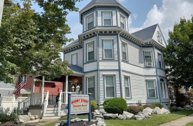 Barry Street Historical Loft - But so much more!